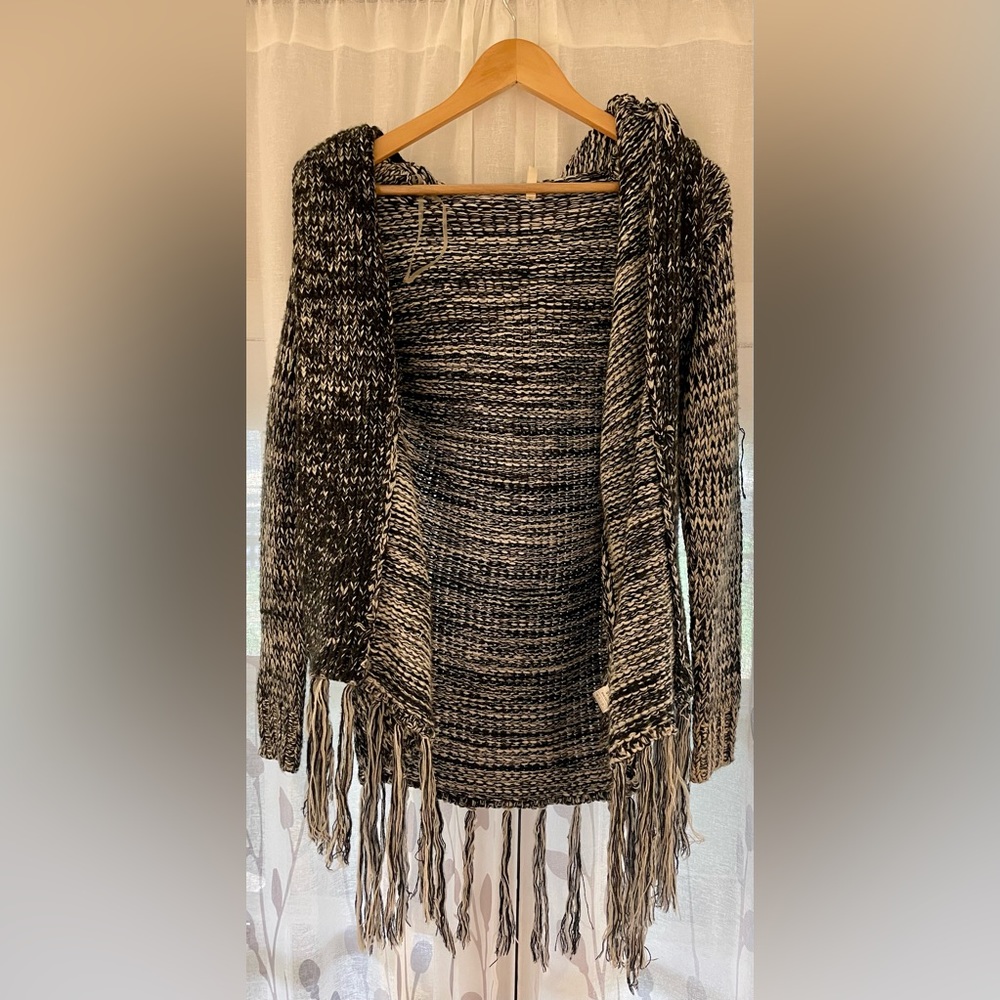 POL Small Gray Cardigan with Hood and Fringe